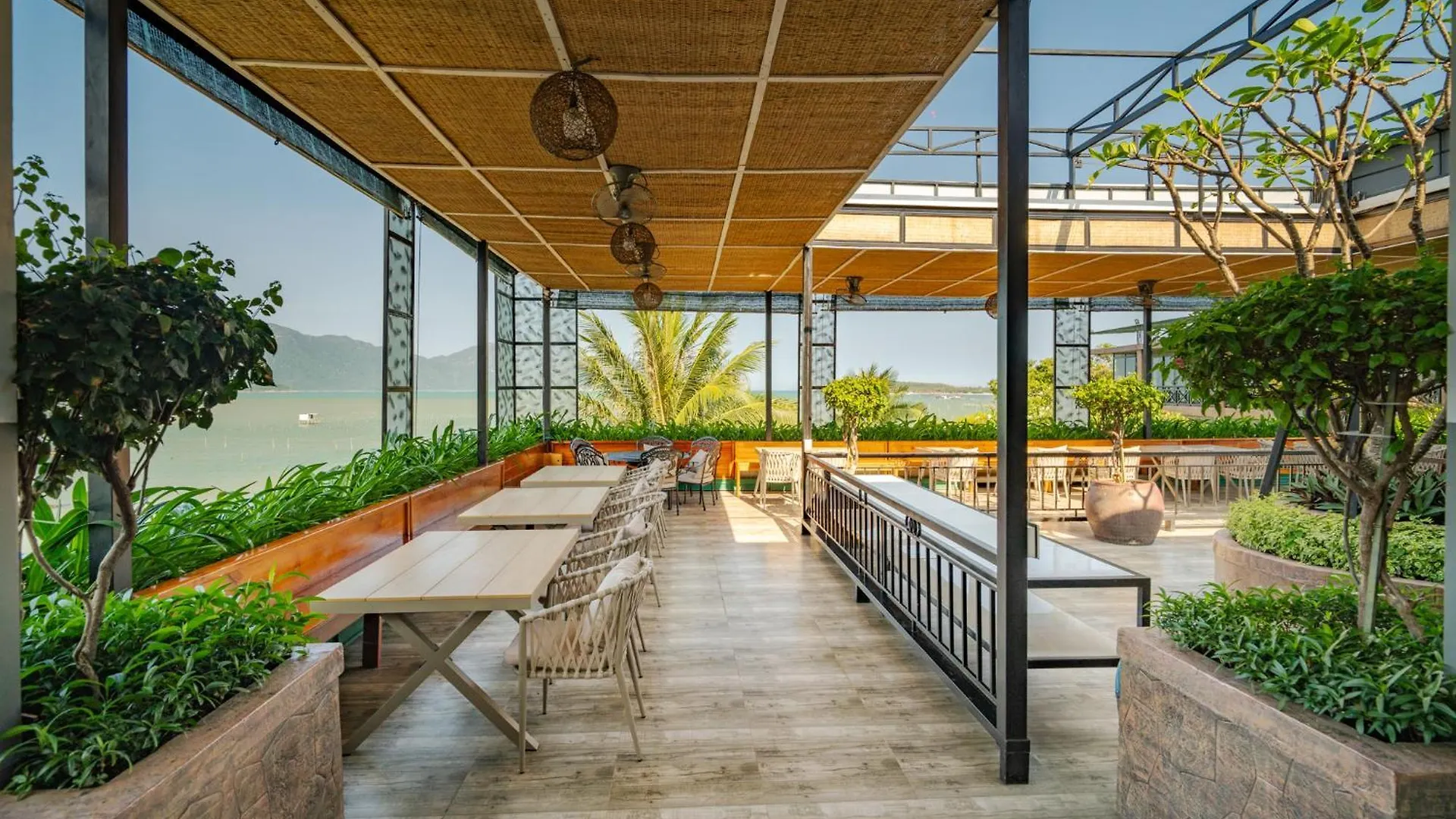 Hotel Green Oasis Nha Trang Resort