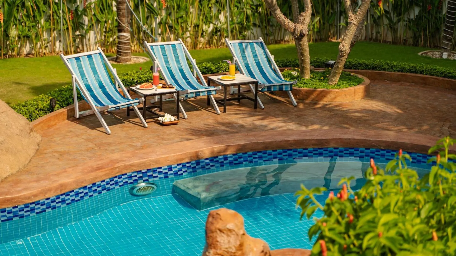 Green Oasis Nha Trang Resort Hotel