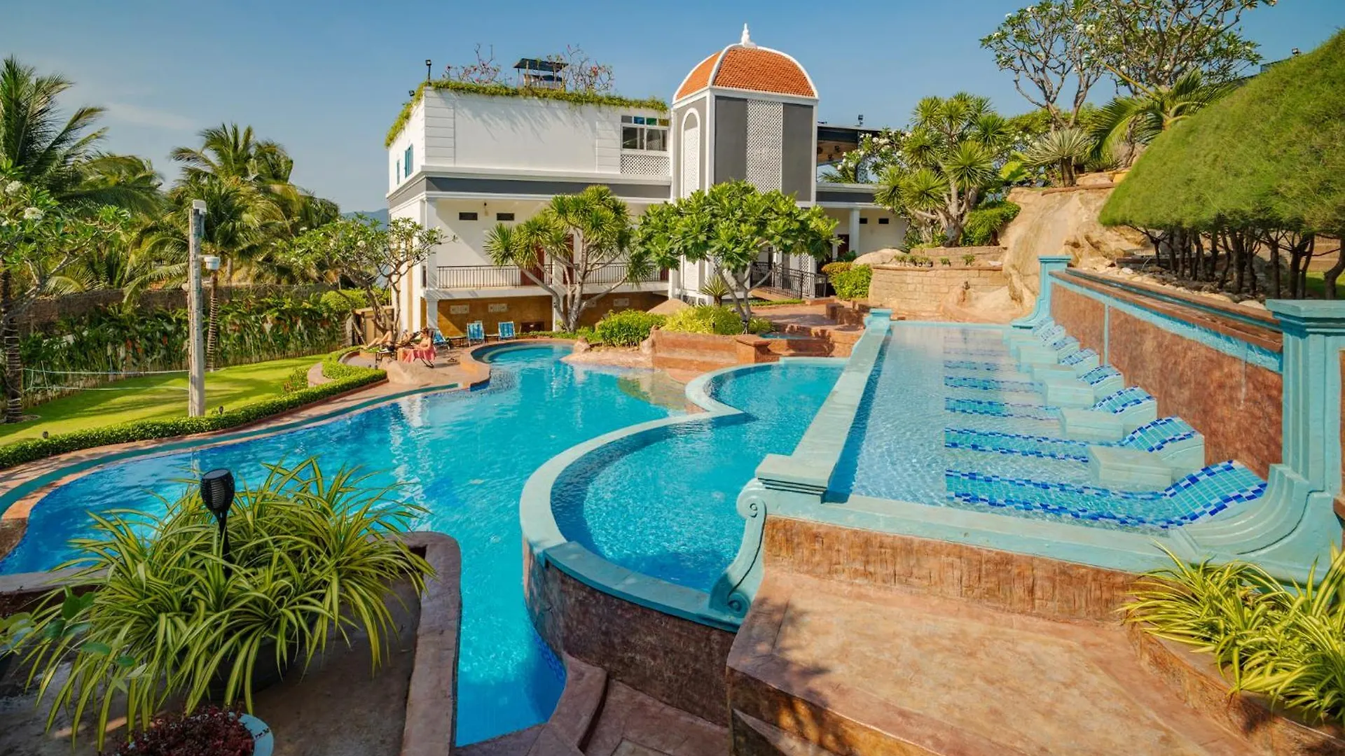 Green Oasis Nha Trang Resort 4*,  Vietnam