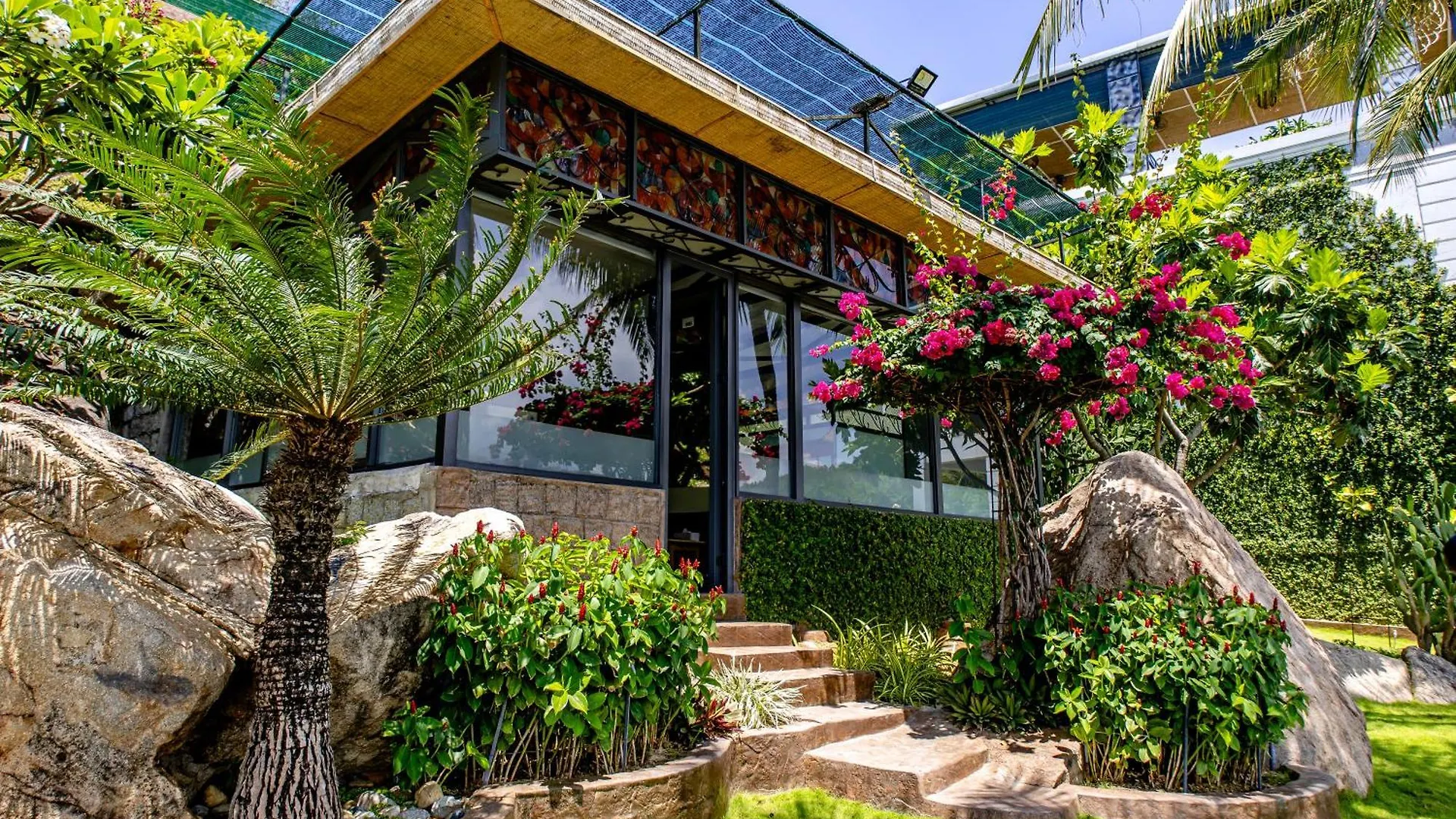 Green Oasis Nha Trang Resort 호텔